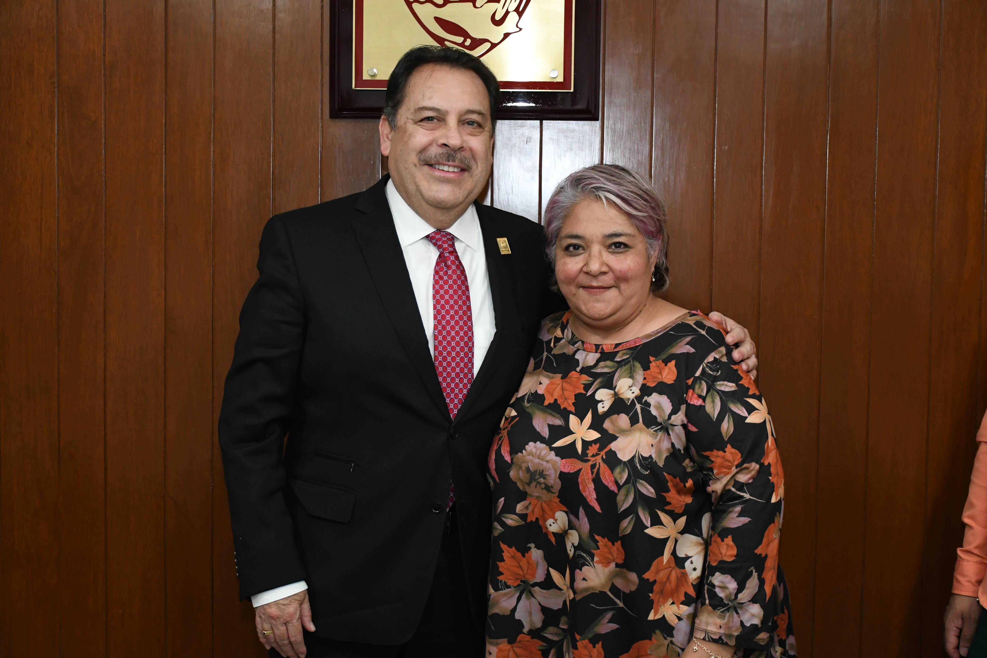 Reunión con compañeras y compañeros de la Sección XLI, Hospital Regional "1º de Octubre"